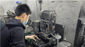 生產(chǎn)車(chē)間